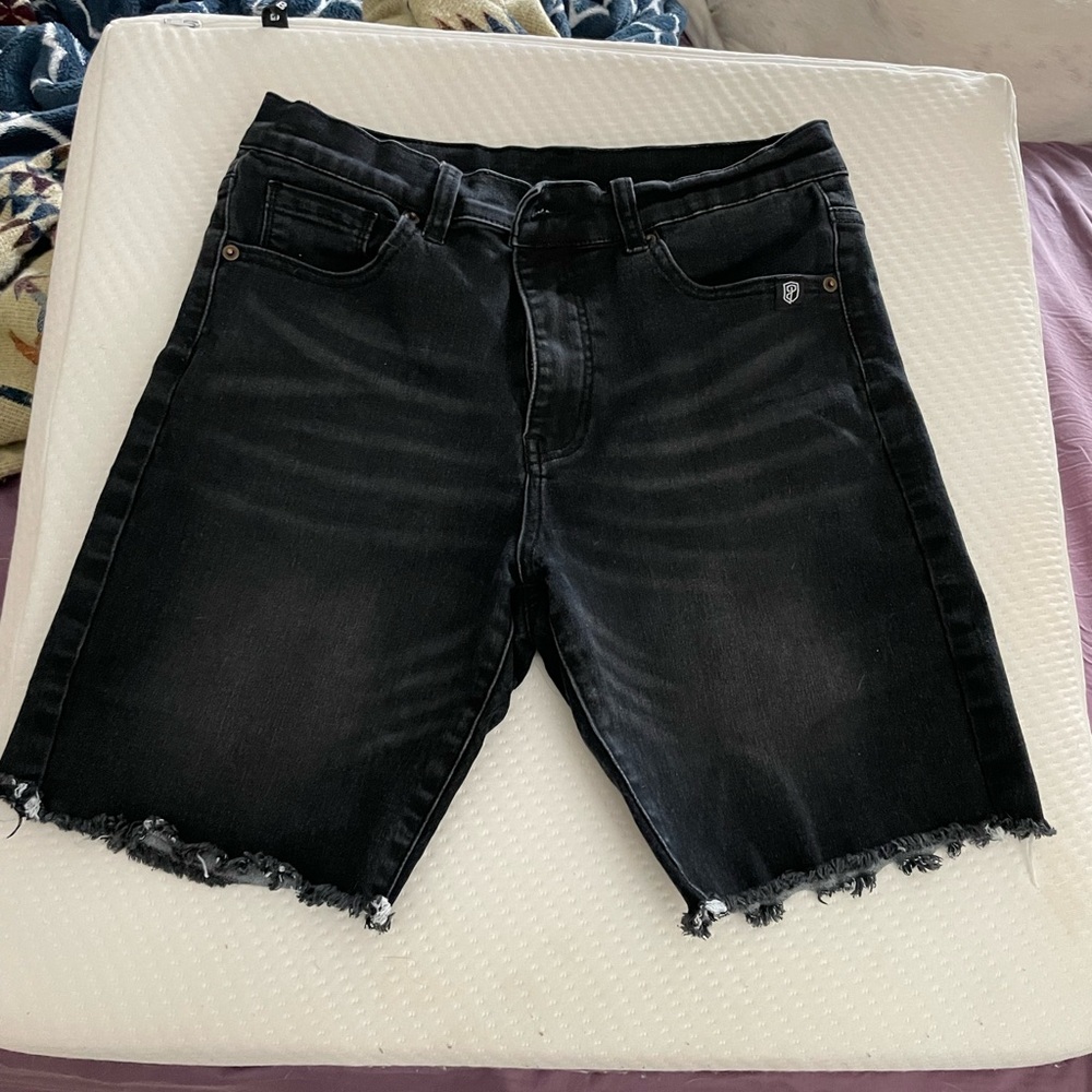 Born Primitive Jorts, Medium